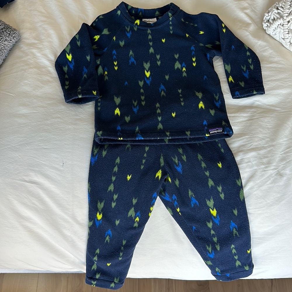 Baby Patagonia set 12-18 months